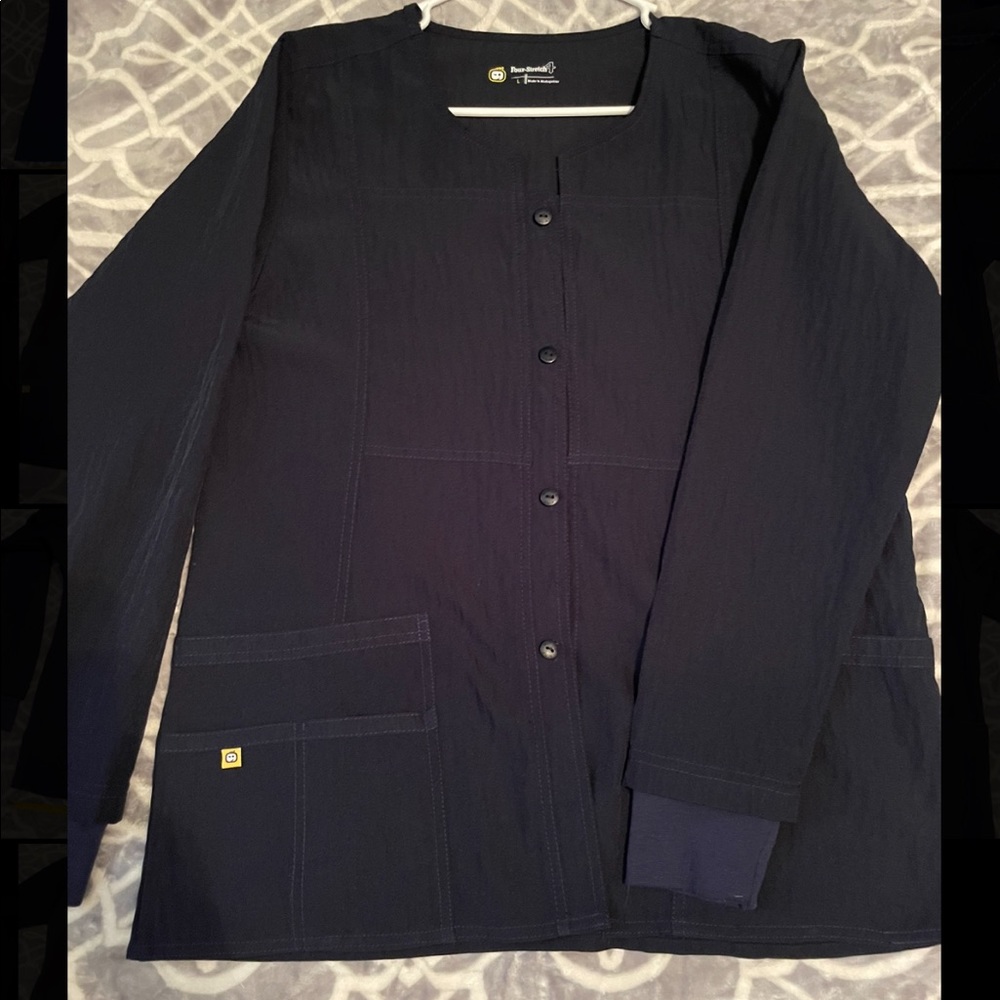 Wonderwink Navy scrub jacket